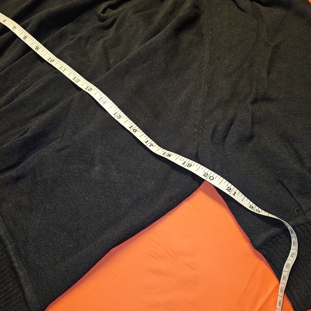 23rdSt Black Turtleneck Short Sleeve w/Keyhole Neckline Vintage E.U.C. - Picture 6 of 8